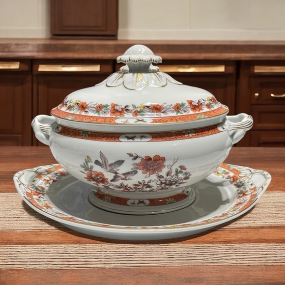 Mottahedeh Vista Alegre Covered Tureen w/ Underplate Magnolia & Birds - Picture 1 of 16